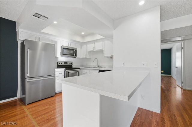 945 Falconhead Lane 201, Las Vegas, NV 89128