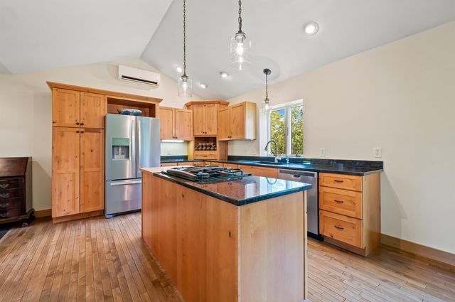 1 Messer Road, Wilmot, NH 03287