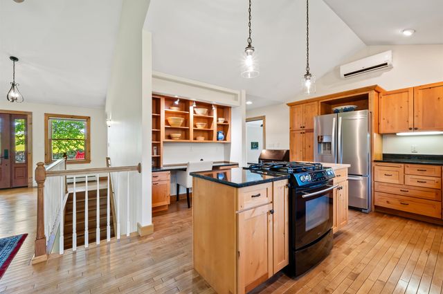1 Messer Road, Wilmot, NH 03287