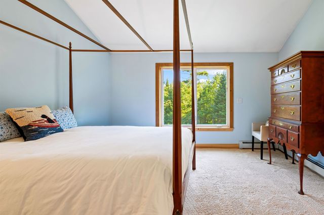 1 Messer Road, Wilmot, NH 03287