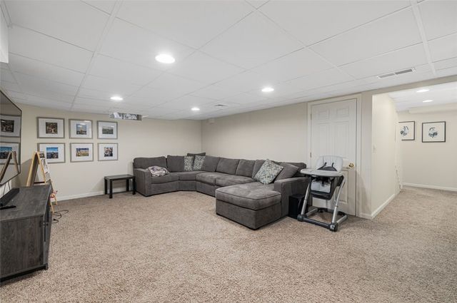 17 Millers Brook Drive, Cumberland, RI 02864