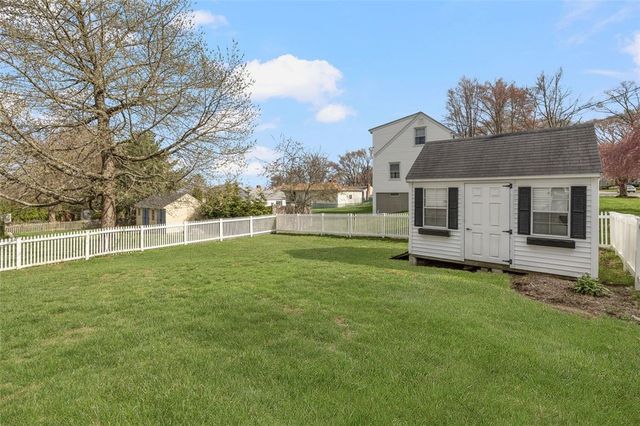 17 Millers Brook Drive, Cumberland, RI 02864