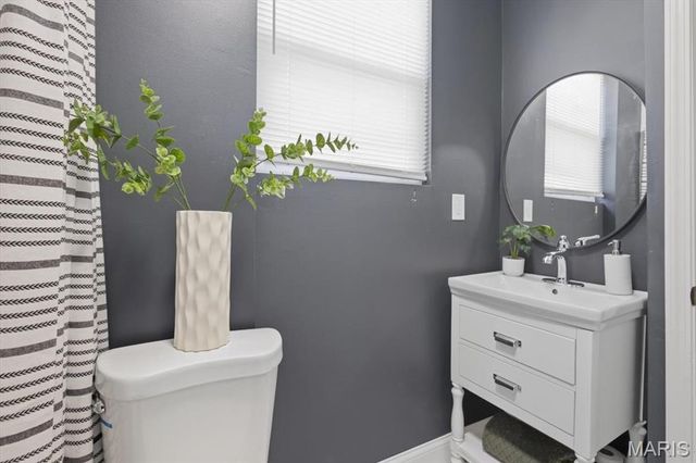 7049 Melrose Avenue, University City, MO 63130