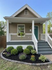 7049 Melrose Avenue, University City, MO 63130