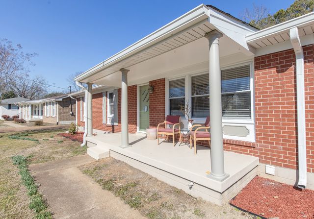 107 Maureen Dr, Hendersonville, TN 37075