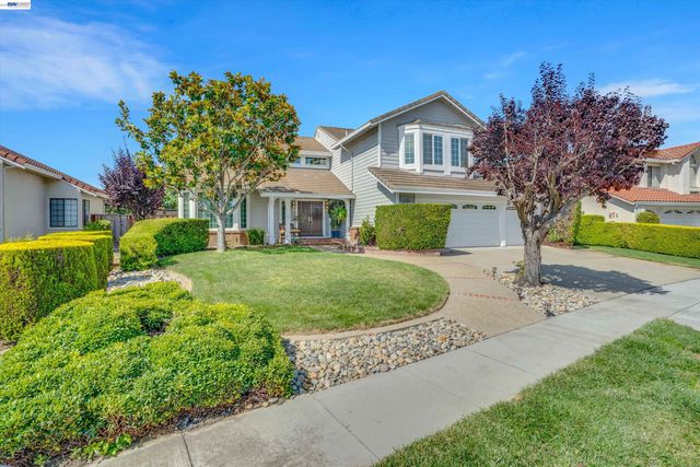 33499 Quail Run Rd, Fremont, CA 94555