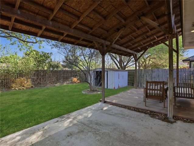 168 Keystone LOOP, Kyle, TX 78640