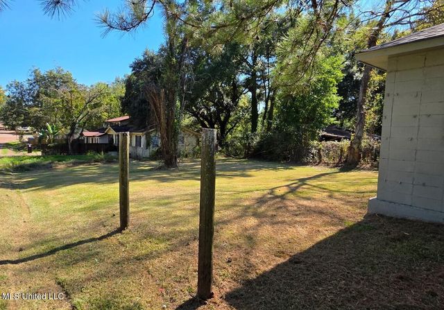 2703 Miller Avenue, Jackson, MS 39213