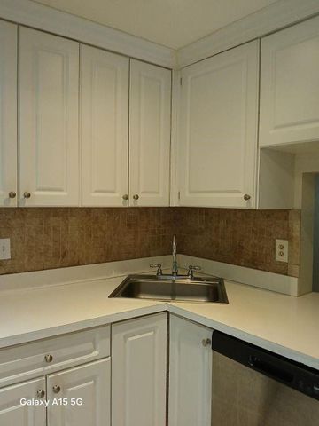 6300 NW 62nd Street 106, Fort Lauderdale, FL 33319