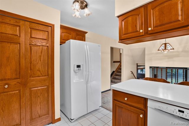 16955 English Road, Manchester, MI 48158
