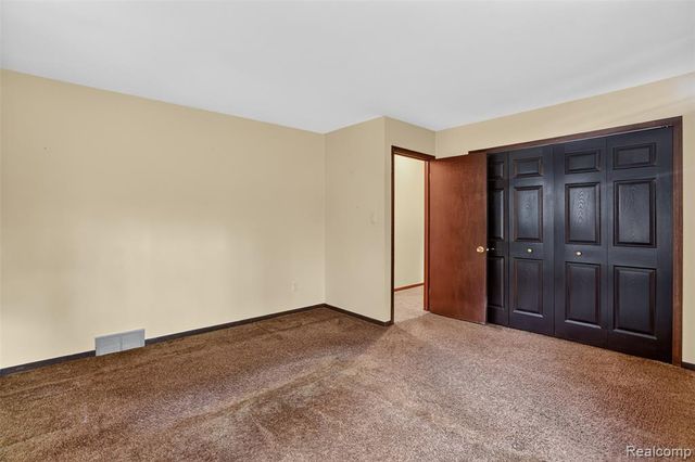 16955 English Road, Manchester, MI 48158
