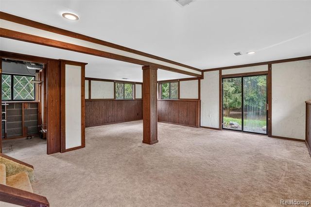 16955 English Road, Manchester, MI 48158