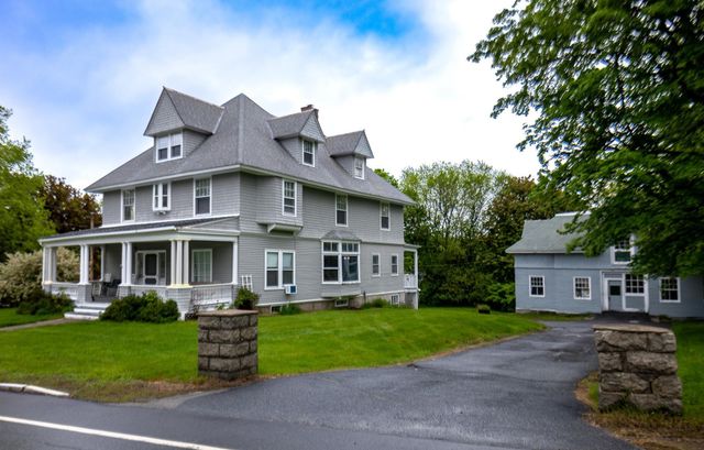 27 Shaker Hill Road, Enfield, NH 03748