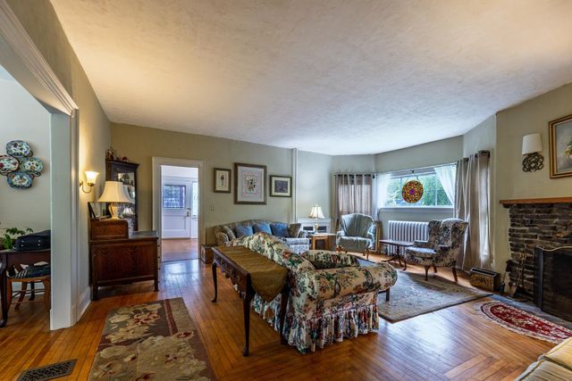 27 Shaker Hill Road, Enfield, NH 03748