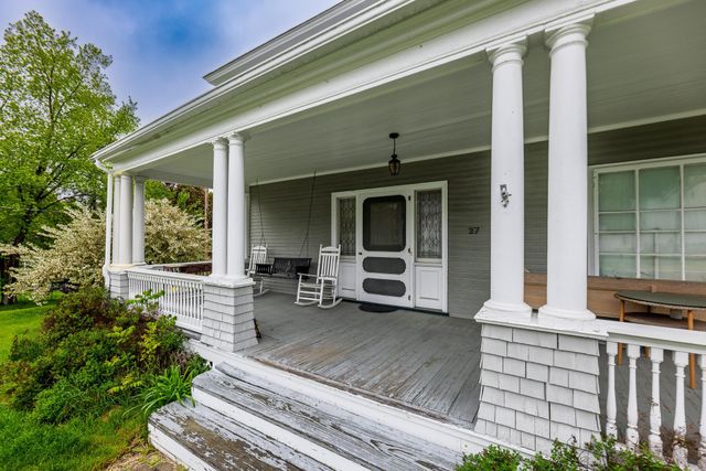 27 Shaker Hill Road, Enfield, NH 03748