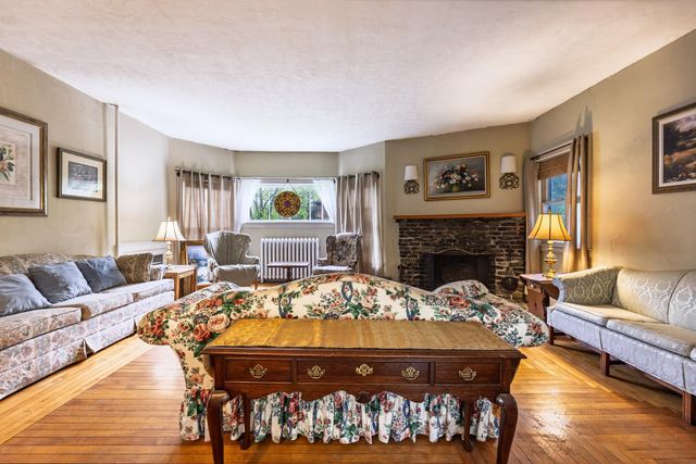27 Shaker Hill Road, Enfield, NH 03748
