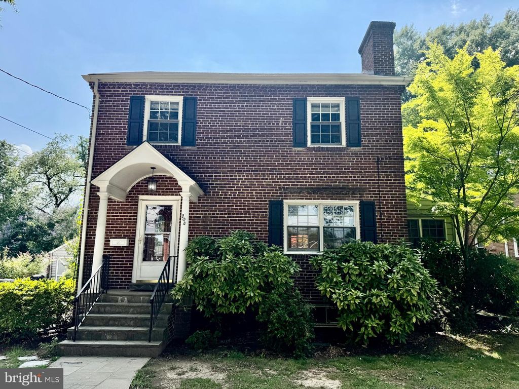 204 S IRVING ST, Arlington, VA 22204