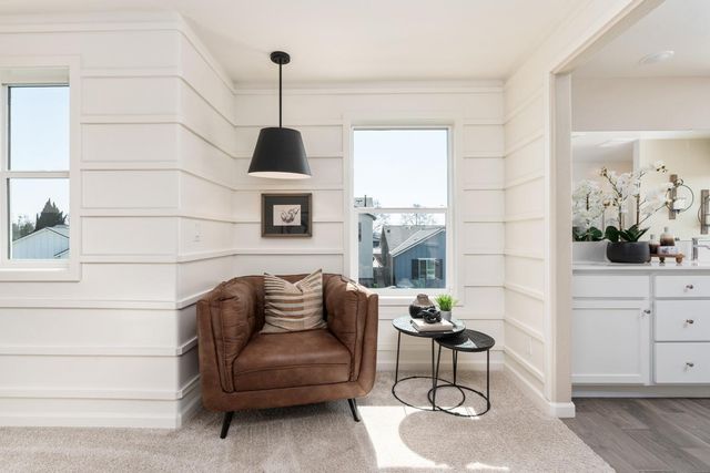 6583 E Cresthaven Drive, Fresno, CA 93727