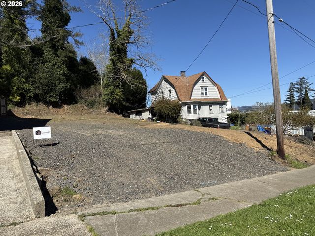 0 Oregon Ave, North Bend, OR 97459