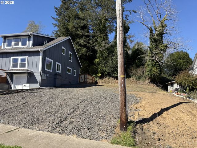 0 Oregon Ave, North Bend, OR 97459