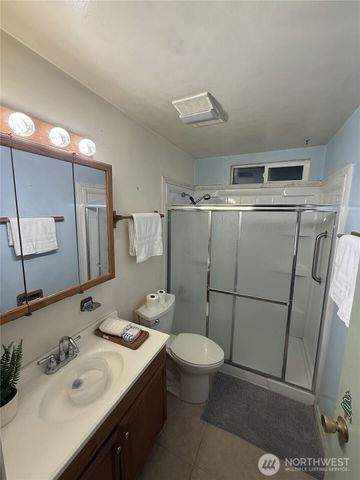 22905 SE 106th PL SE, Kent, WA 98031