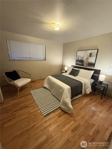 22905 SE 106th PL SE, Kent, WA 98031