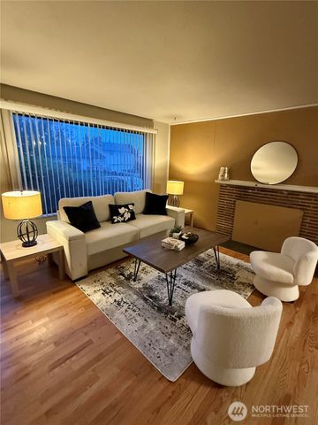 22905 SE 106th PL SE, Kent, WA 98031