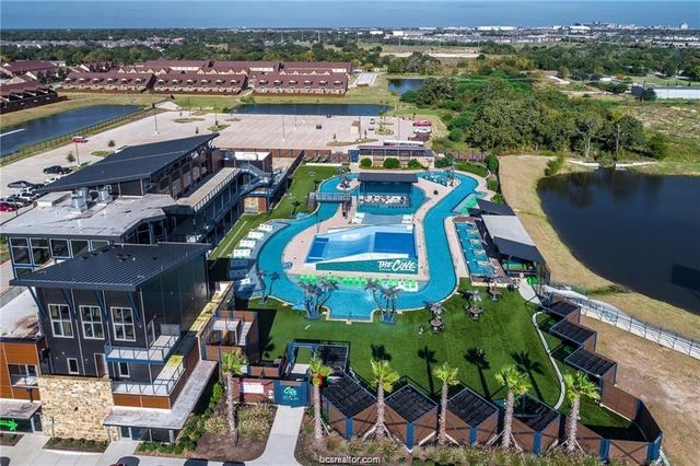 4303 Commando Trail, College Station, TX 77845