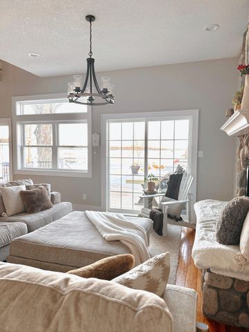 21760 Ideal Avenue N, Forest Lake, MN 55025