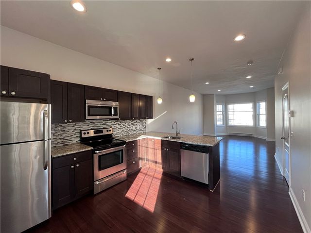 109 Sutton Street, Providence, RI 02903