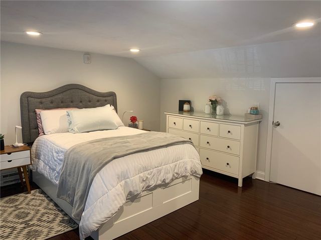 109 Sutton Street, Providence, RI 02903