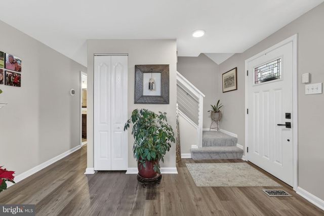 9666 SPRINGS RD, Warrenton, VA 20186