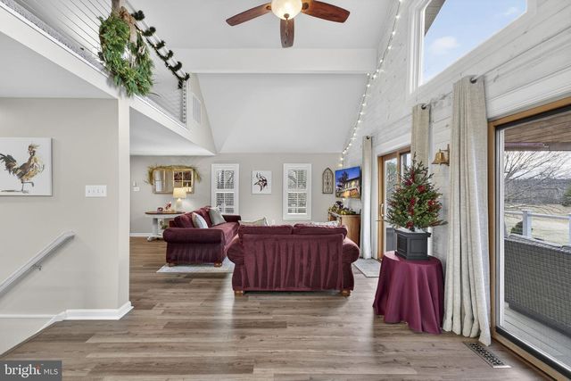 9666 SPRINGS RD, Warrenton, VA 20186