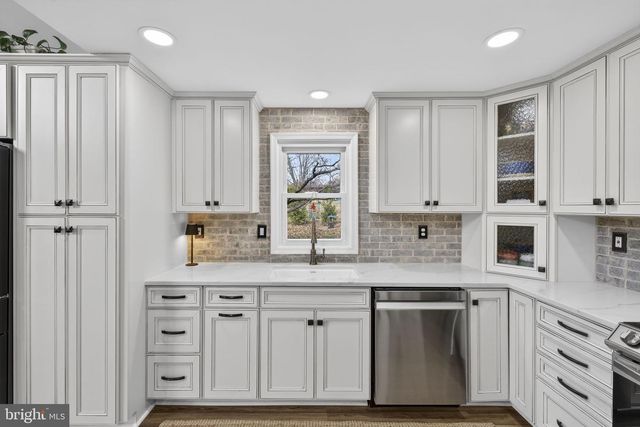 9666 SPRINGS RD, Warrenton, VA 20186