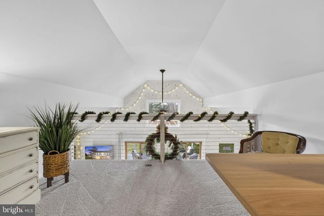 9666 SPRINGS RD, Warrenton, VA 20186