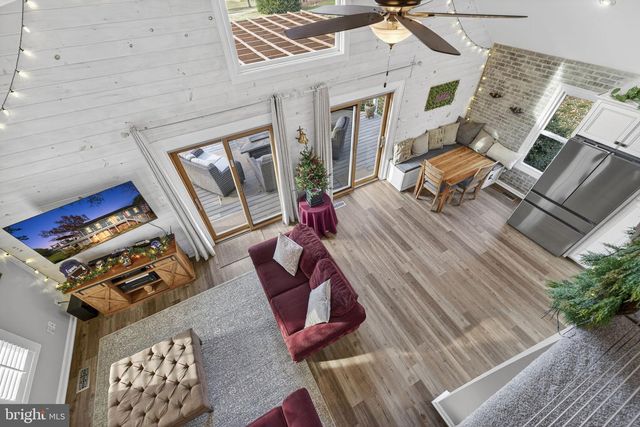 9666 SPRINGS RD, Warrenton, VA 20186