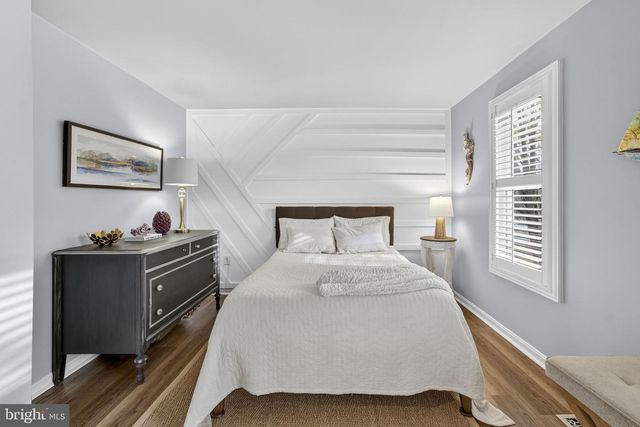 9666 SPRINGS RD, Warrenton, VA 20186