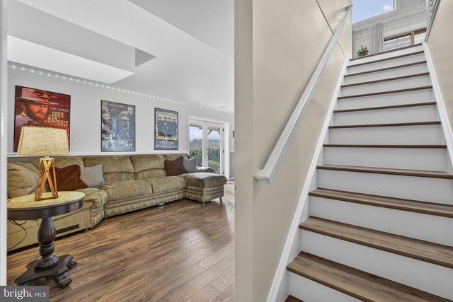 9666 SPRINGS RD, Warrenton, VA 20186