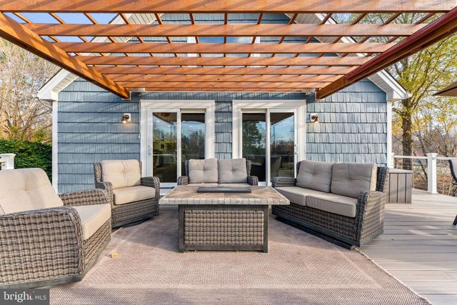 9666 SPRINGS RD, Warrenton, VA 20186