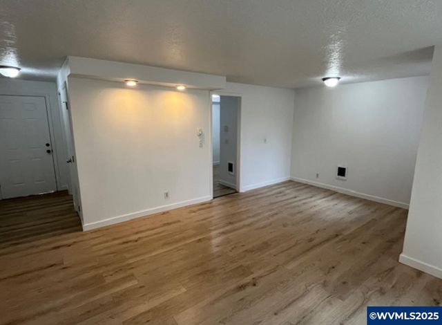 4803 Future Rd NE, Salem, OR 97305