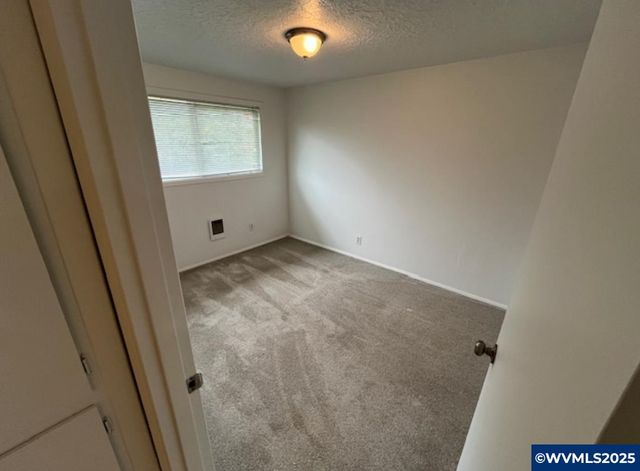 4803 Future Rd NE, Salem, OR 97305