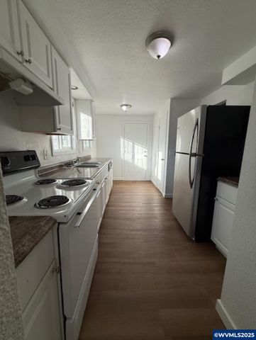 4803 Future Rd NE, Salem, OR 97305