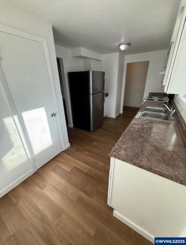 4803 Future Rd NE, Salem, OR 97305