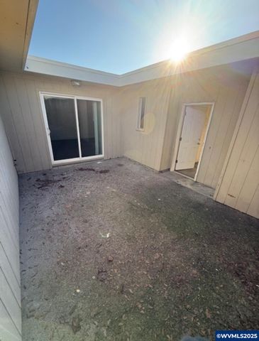 4803 Future Rd NE, Salem, OR 97305