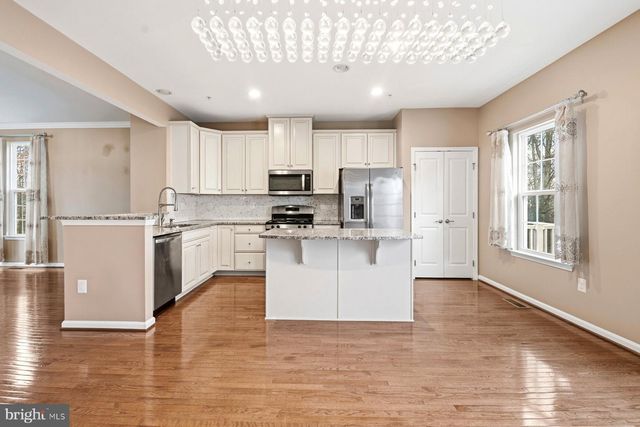 7855 PORT CAPITAL RD, Elkridge, MD 21075