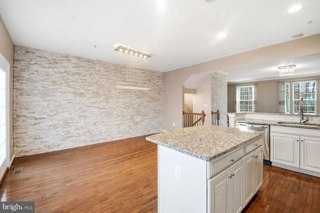 7855 PORT CAPITAL RD, Elkridge, MD 21075