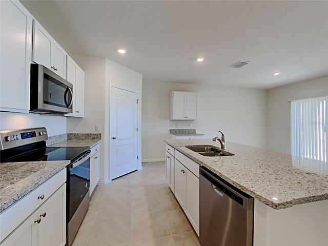 9678 BLACK WALNUT DRIVE, Clermont, FL 34715