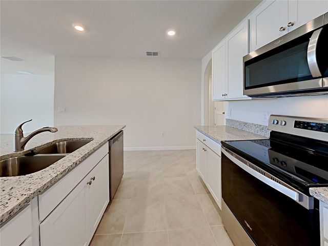 9678 BLACK WALNUT DRIVE, Clermont, FL 34715