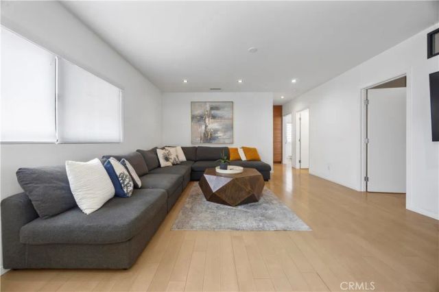 5277 E Ocean, Long Beach, CA 90803