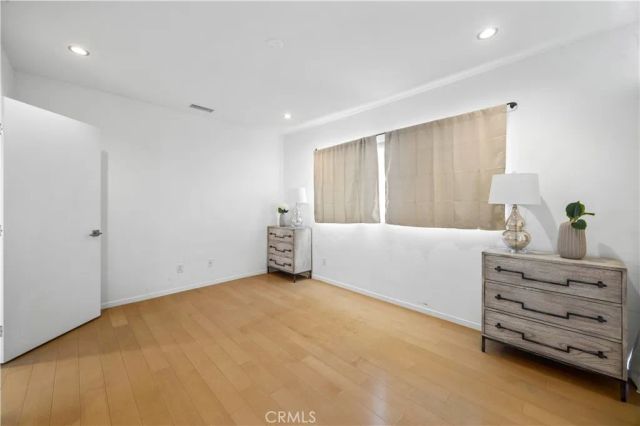 5277 E Ocean, Long Beach, CA 90803